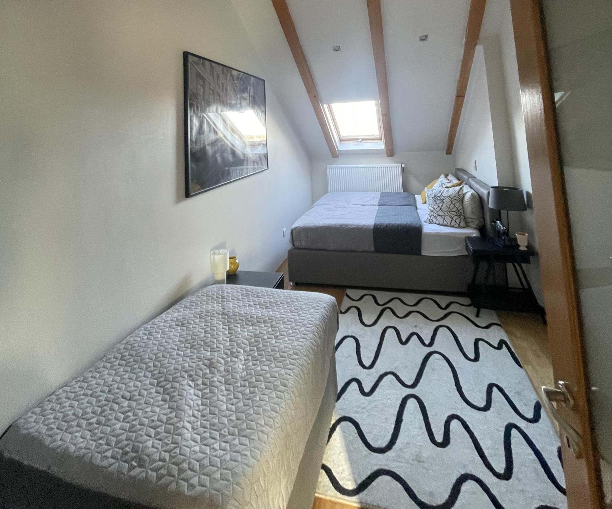 Vila Milka - Balkon - Besplatan Parking - Samostalna Prijava 카를로바츠 외부 사진